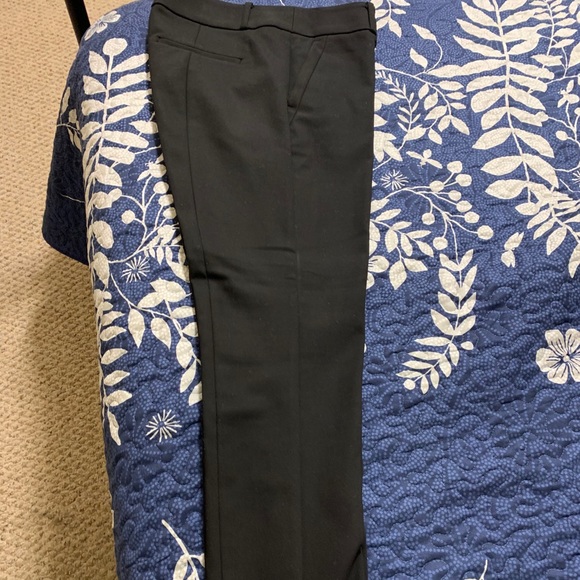 Ann Taylor Loft Capris - Picture 6 of 8